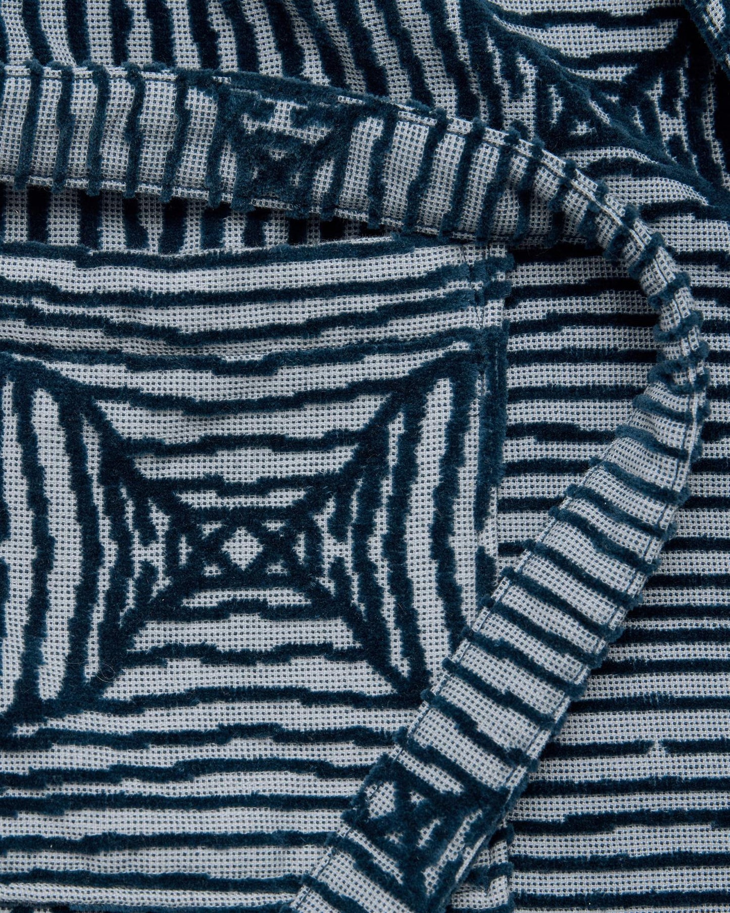 Varena Longo Robe