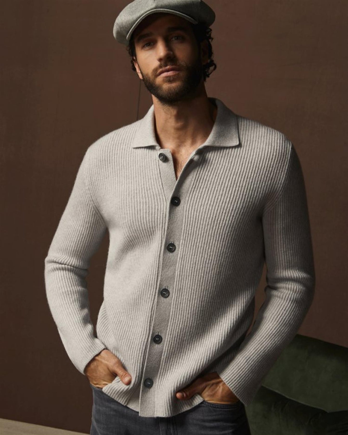 Ribbestrikket Cardigan m/ knapper - Light Grey