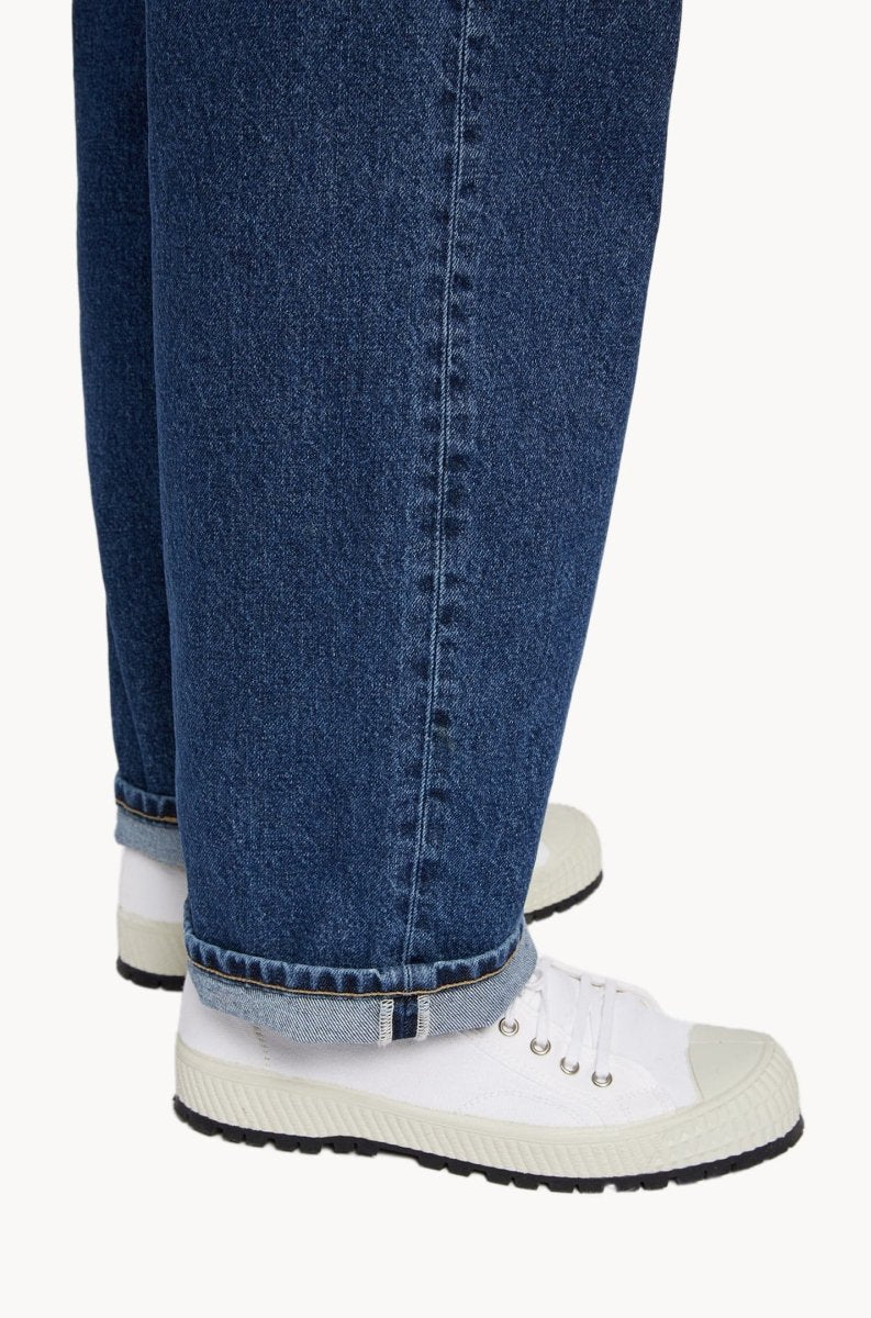 Livid Barnes Japan Dawn - Mandy