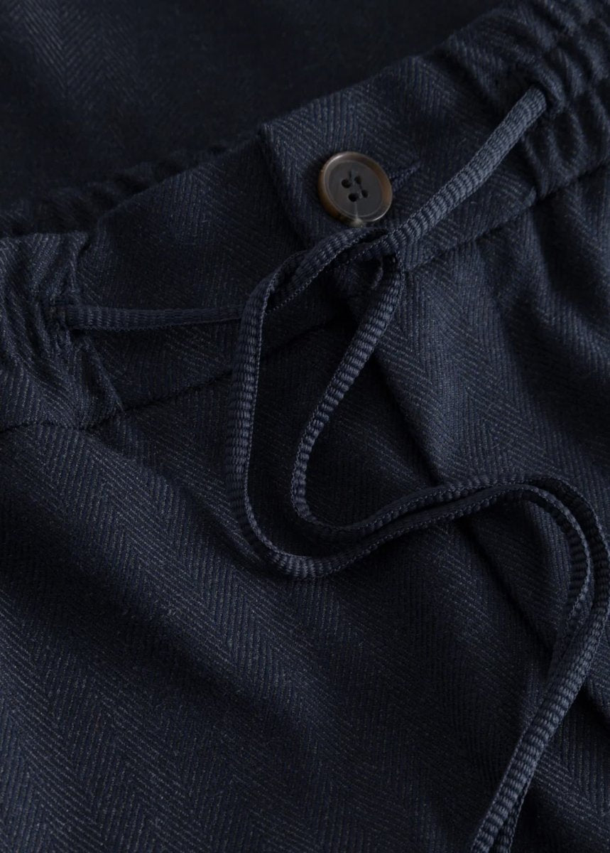 Les Deux Como Herringbone Tapered Drawsring Pants - Mandy