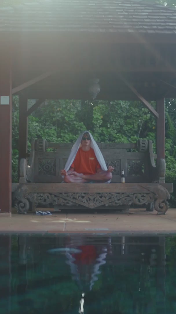 Last inn video: