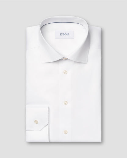 White Signa�ture Twi��ll Shirt