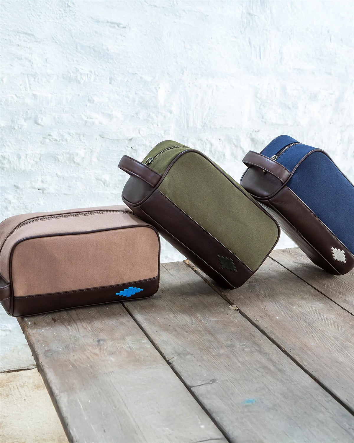 Hombre Washbag Leather and Canvas