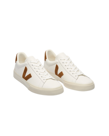 VEJA Campo Leather – White Cognac