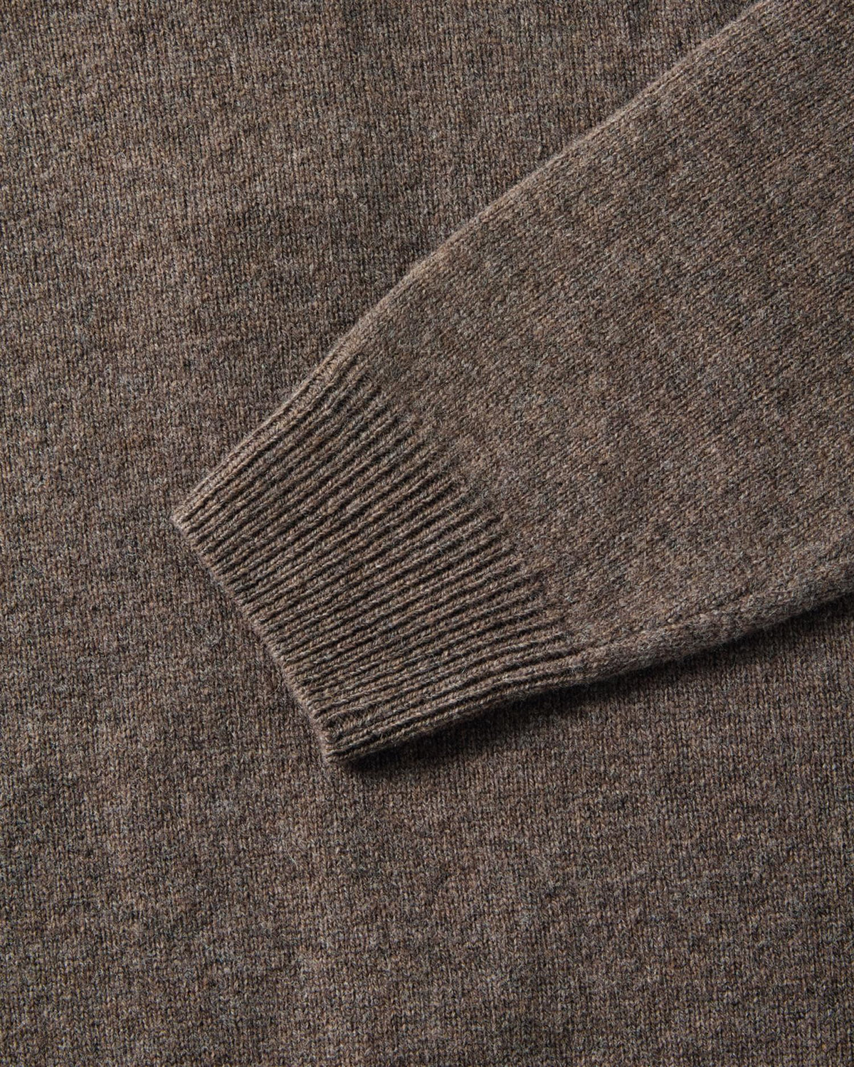 Essential Crew-Neck Jumper – Washed Stone