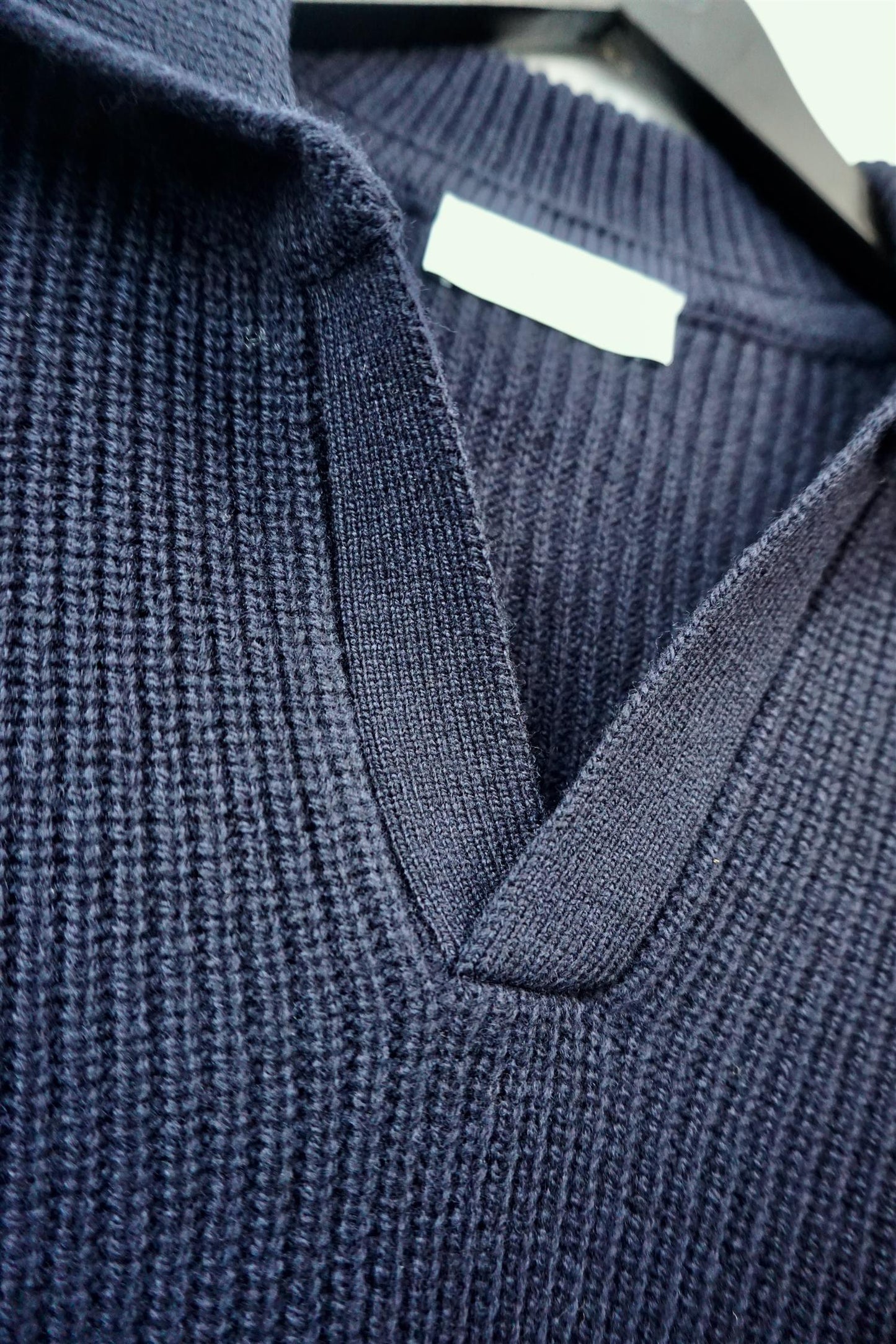 Ribbet Strikkegenser med Skipperkrage i 100% ull - Navy