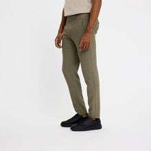 Plain Units JoshPL 085 - Mandy