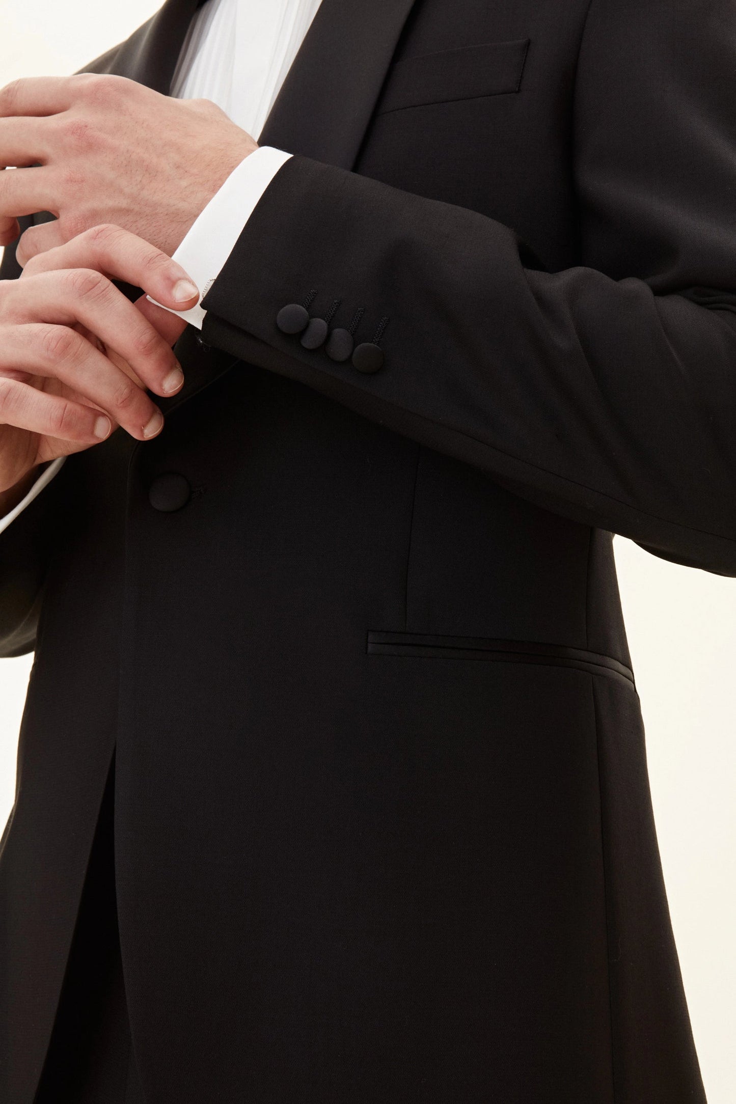 Oscar Jacobson Konfeksjon 58 / Svart Figaro Regular Fit Microstructure Smokingblazer